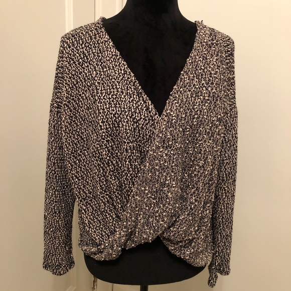 Sweaters - Criss crossed Sweater